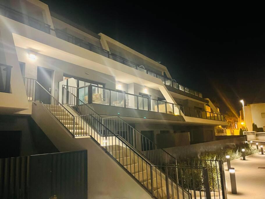 Iconic Sea Views Luxury Apartment Puerto Marino Exterior foto