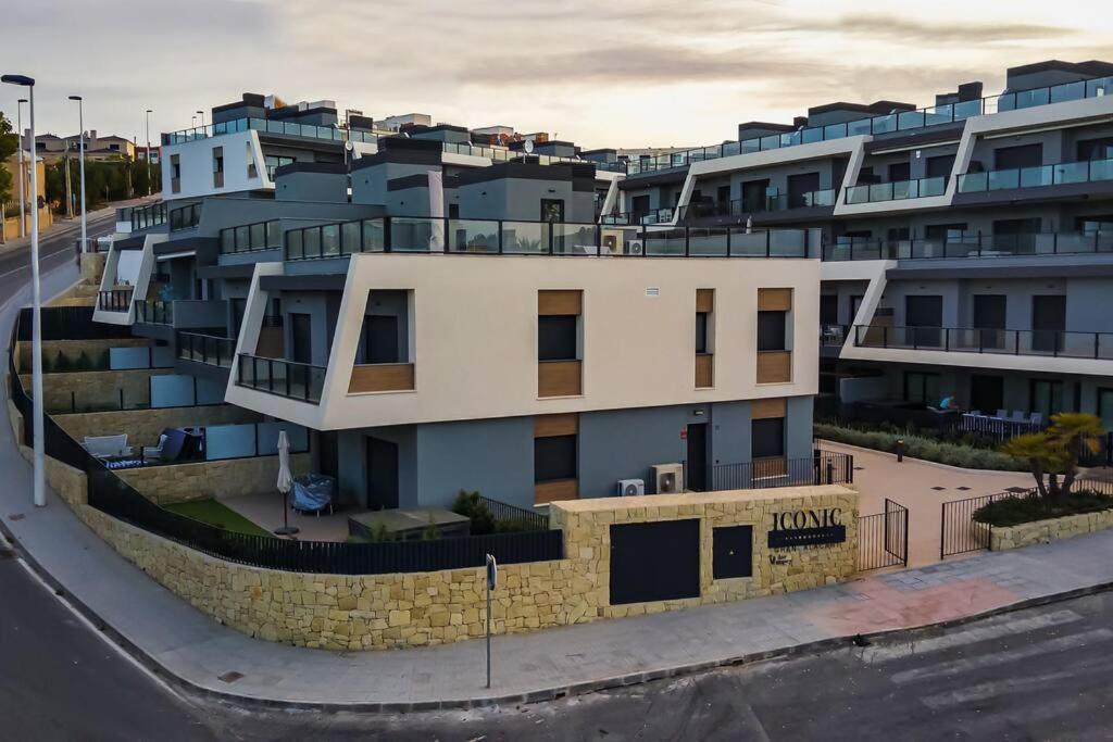 Iconic Sea Views Luxury Apartment Puerto Marino Exterior foto